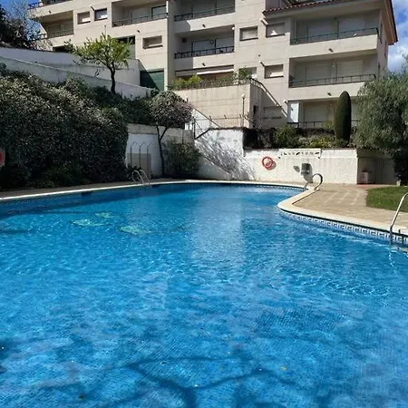 Apartamento Con Piscina En Llanca Exterior photo