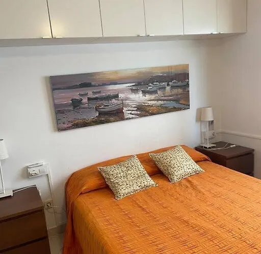 Apartamento Con Piscina En Llanca